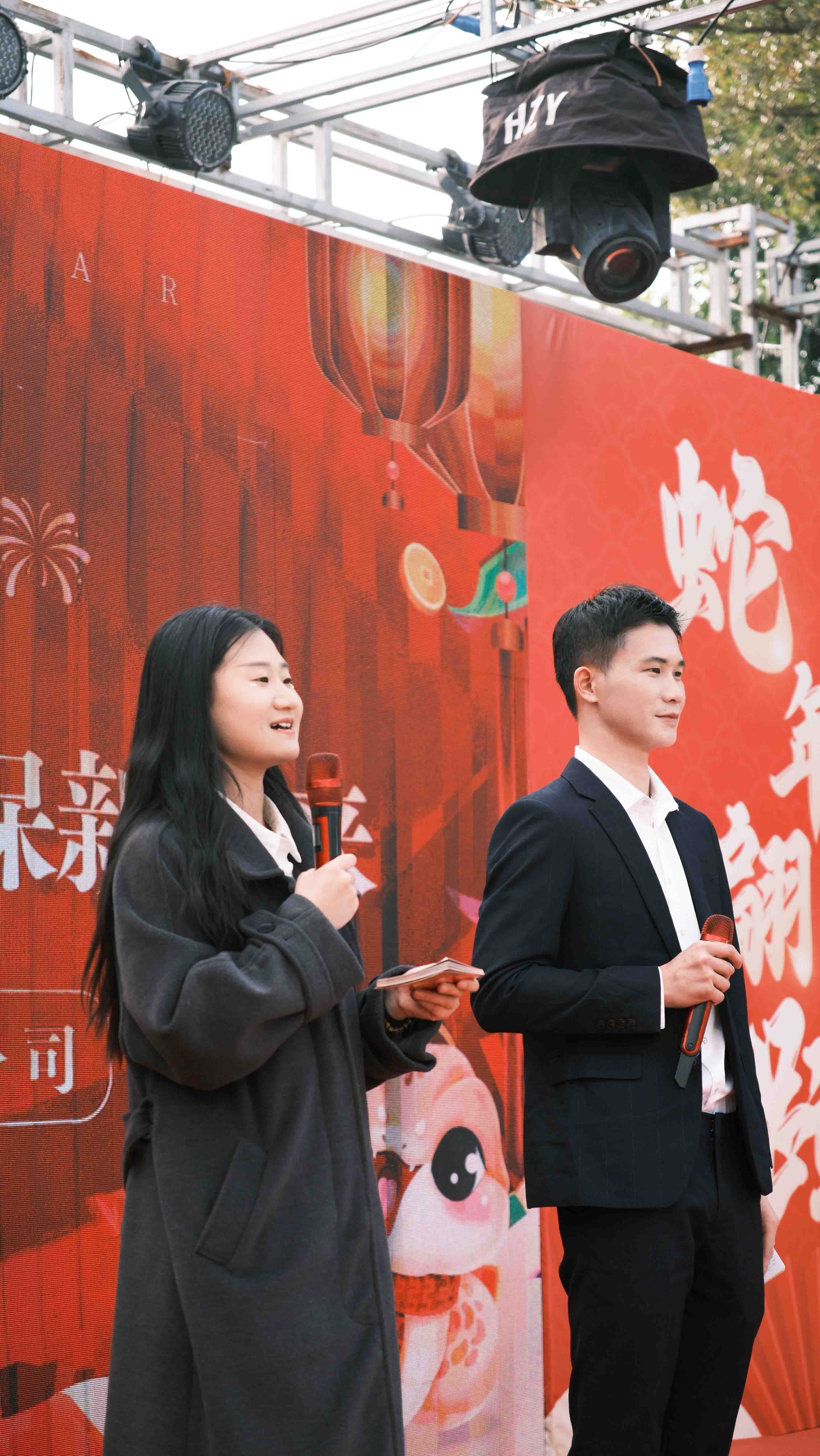 久信達(dá)科技2024年年會圓滿落幕：感恩同行，共創(chuàng)環(huán)保新未來，乘風(fēng)破浪，夢想起航(圖4)